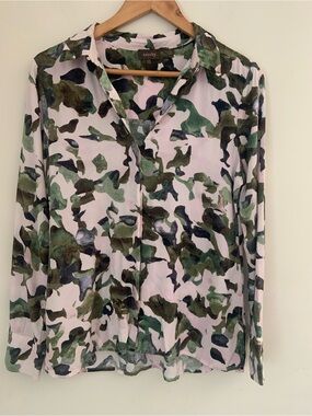 crosby. Green Pink Abstract Camouflage Button Down Rayon Long Sleeve Top